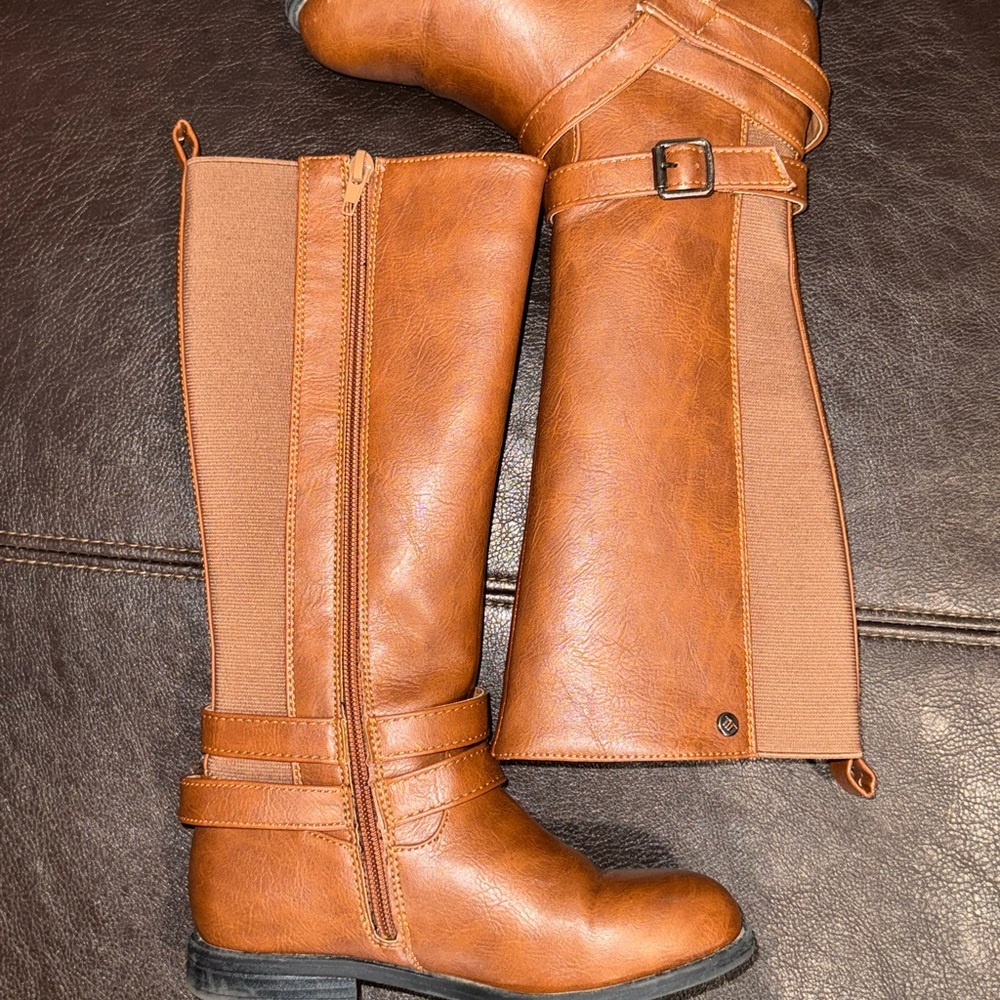 Girls size 13 boots